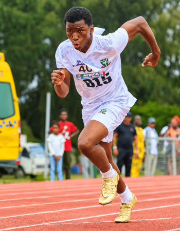 Sprinter 815 sur la piste (1)